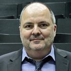 Лутц Фрюбродт Лутц Фрюбродт