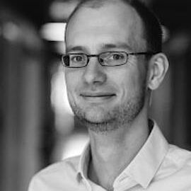 Штефан Петерс