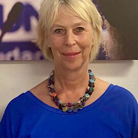 Беате Мартин