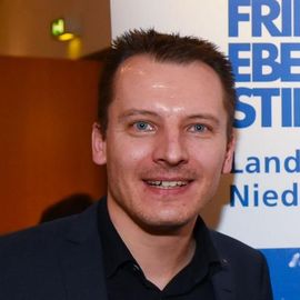 Урбан Убершер